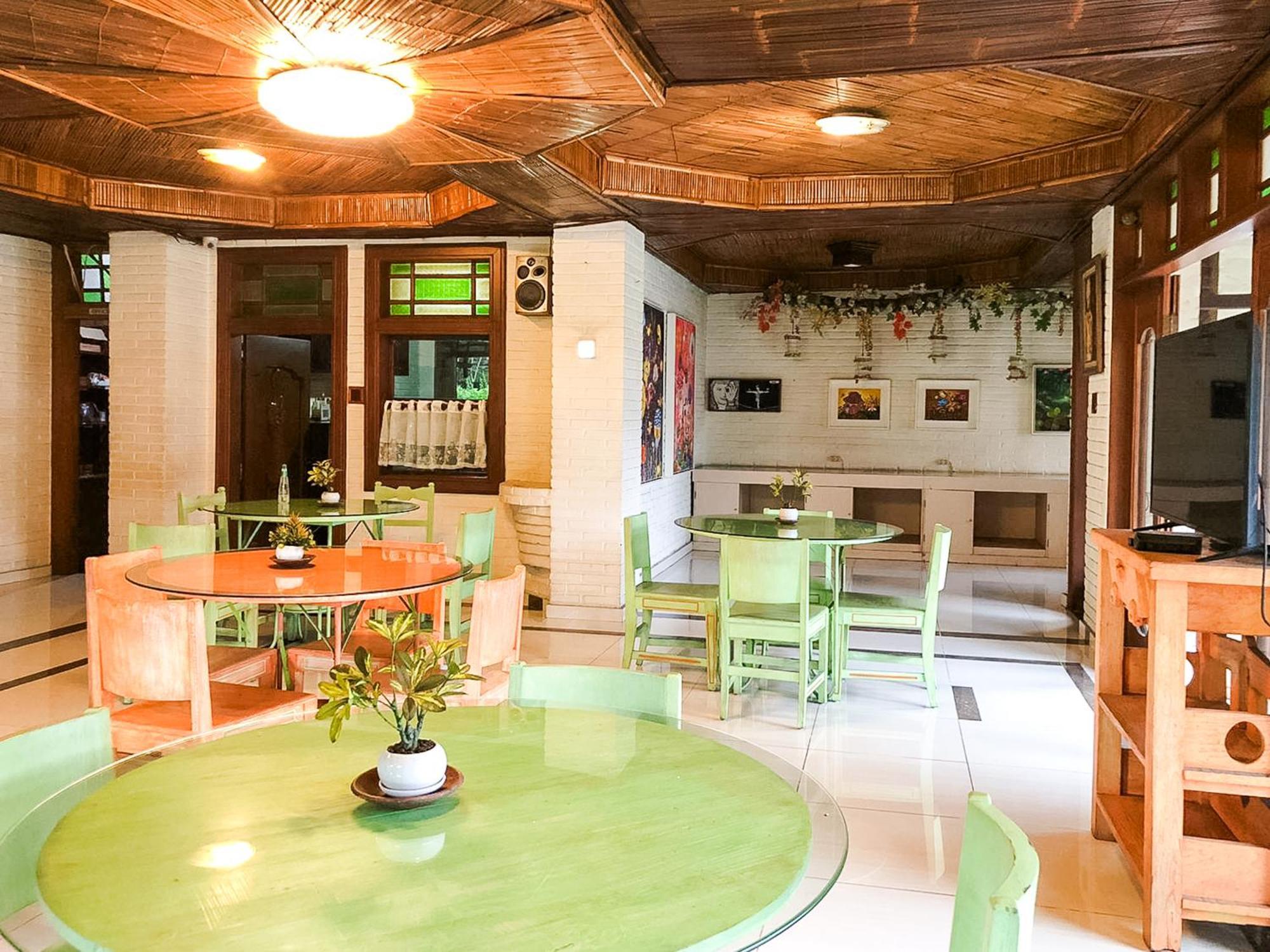 Arys Garden Hotel Yogyakarta Exteriör bild