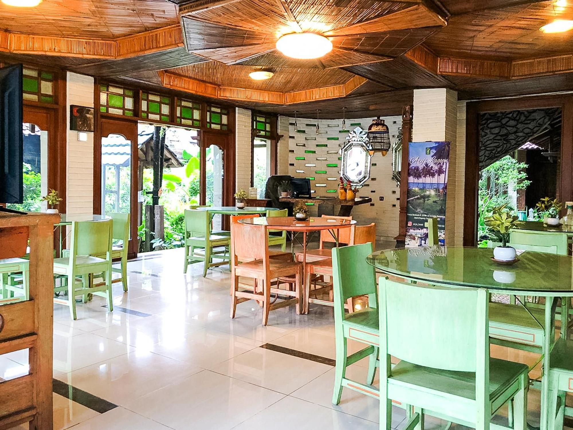 Arys Garden Hotel Yogyakarta Exteriör bild