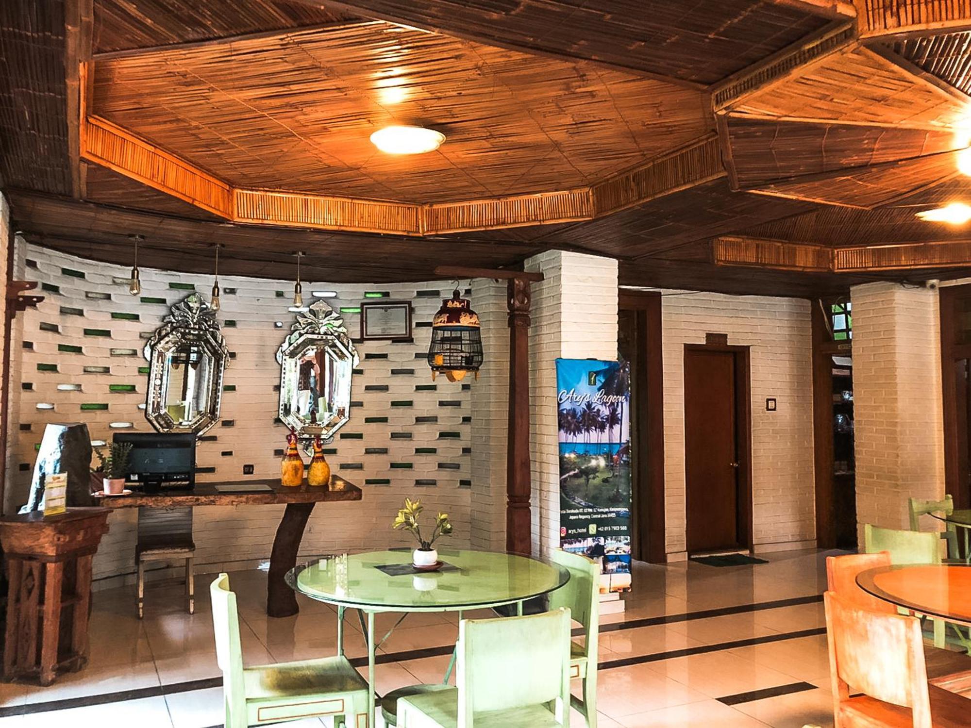 Arys Garden Hotel Yogyakarta Exteriör bild
