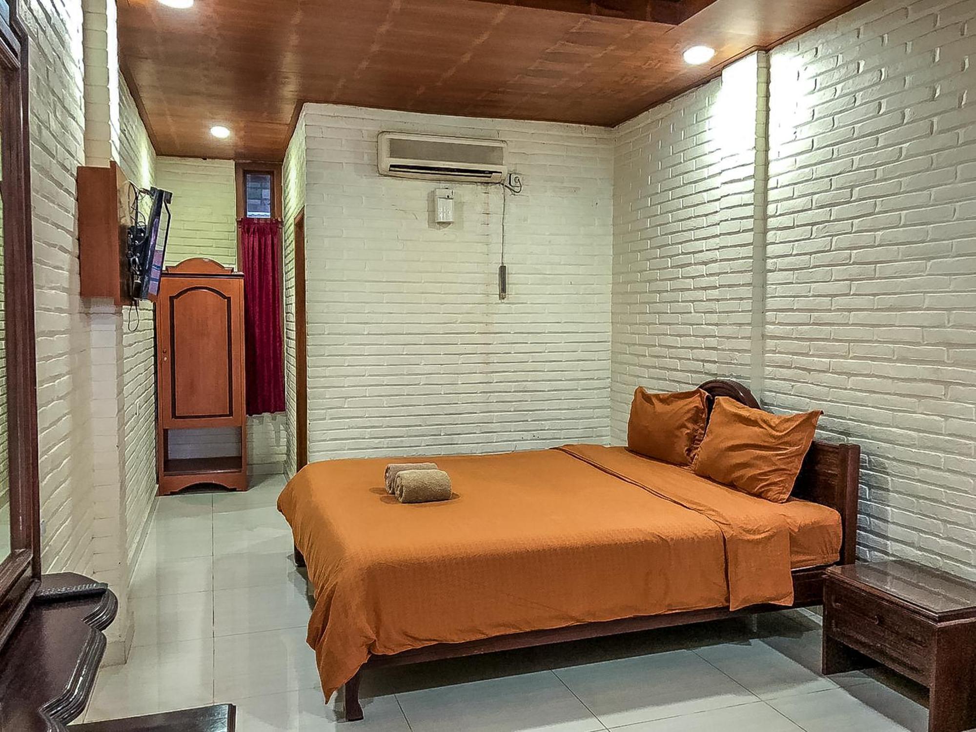 Arys Garden Hotel Yogyakarta Exteriör bild