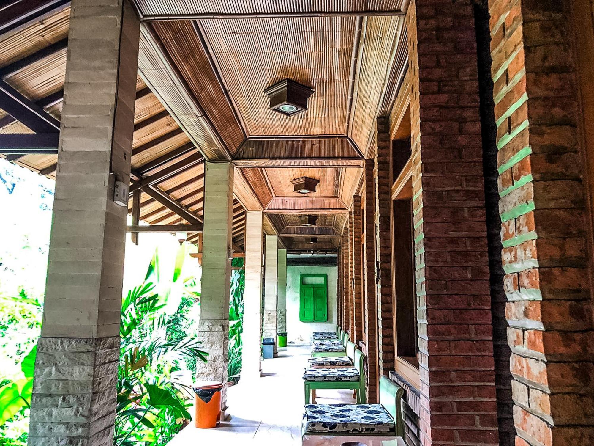 Arys Garden Hotel Yogyakarta Exteriör bild